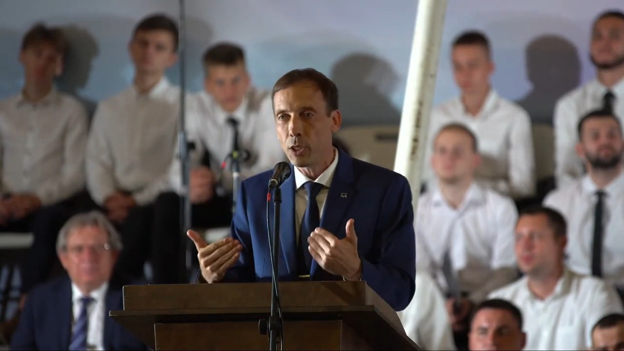 Михаил Голубин проповедует на конгрессе