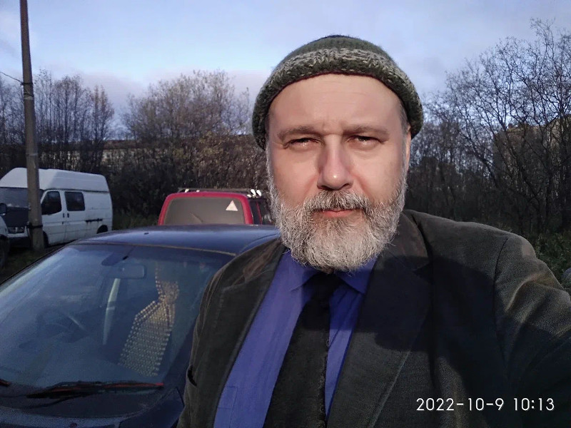 утро воскресного дня на улице Мурманска
